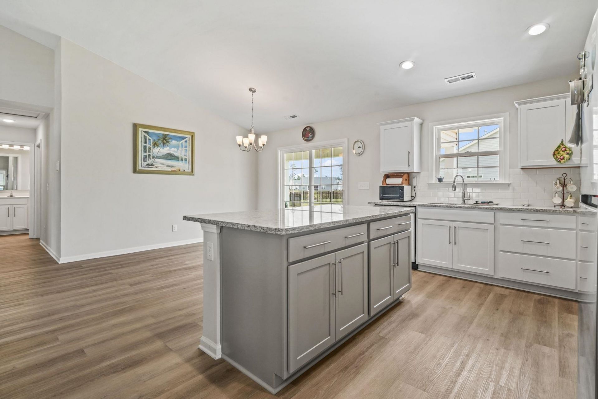 602 Lightwood Dr. Photo 14