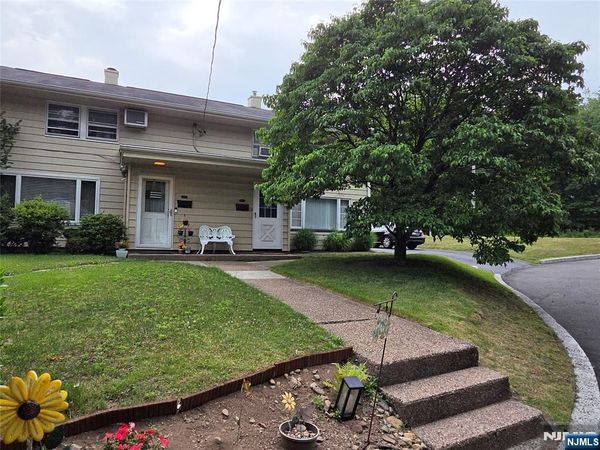 10 A Douglas Street Unit A, WALDWICK, NJ 07463