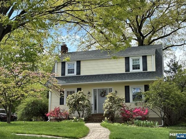 496 Tilden Avenue, TEANECK, NJ 07666