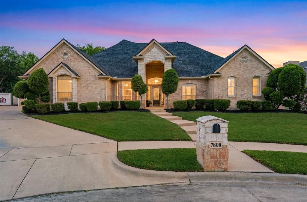 7805 Vineyard Court, North Richland Hills, TX 76182 Main Photo