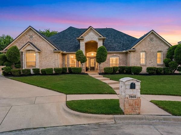 7805 Vineyard Court, North Richland Hills, TX 76182