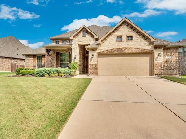 441 Lake Park Drive, Midlothian, TX 76065