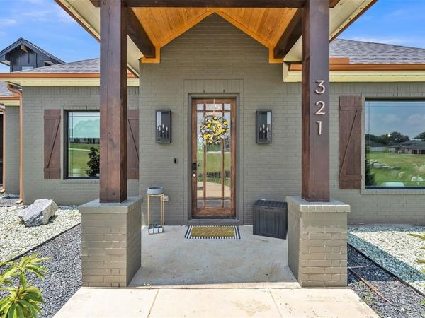 321 Pear Valley Lane, Burleson, TX 76028