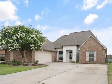 4548 Little Hope Dr, Addis, LA 70710