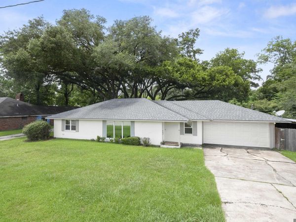 545 Staring Ln, Baton Rouge, LA 70810