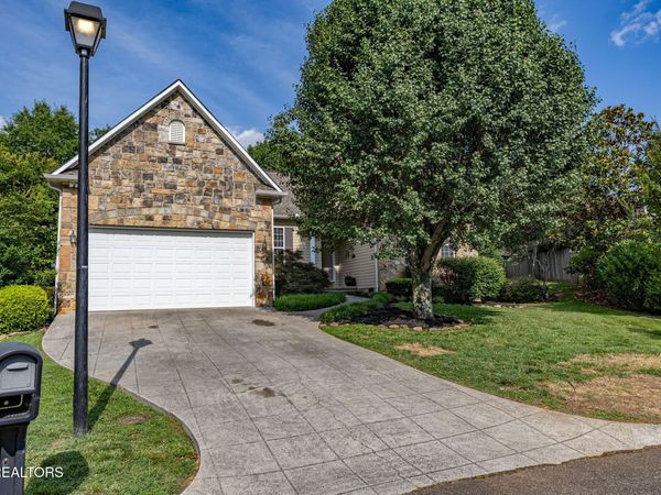 7101 Ashburton Drive, Knoxville, TN 37909