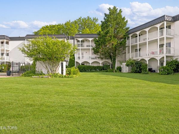 5709 Lyons View Pike, Knoxville, TN 37919