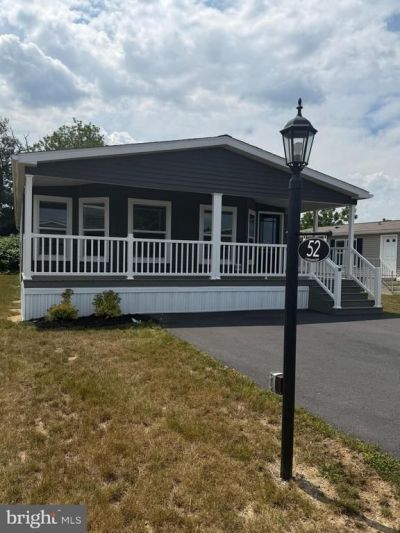 52 EVERGREEN ALY , PALMYRA, PA 17078