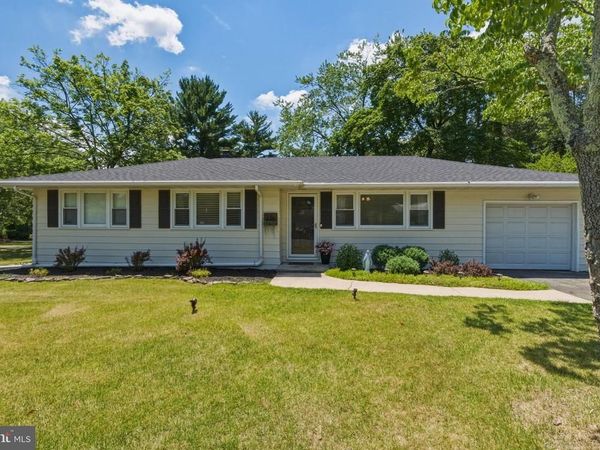 2493 BARRY DRIVE, VINELAND, NJ 08361