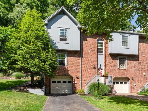 162 Old English Rd, Pittsburgh, PA 15237