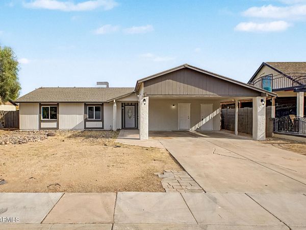 8861 W WELDON Avenue, Phoenix, AZ 85037