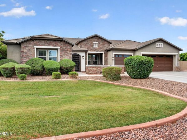 19816 E ALAMOSA Drive, Queen Creek, AZ 85142