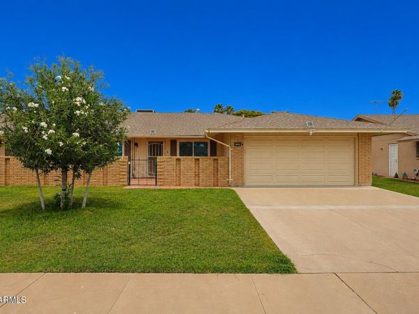 10646 W TROPICANA Circle, Sun City, AZ 85351