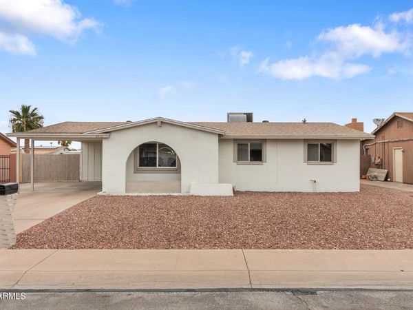 6956 W MONTEBELLO Avenue, Glendale, AZ 85303