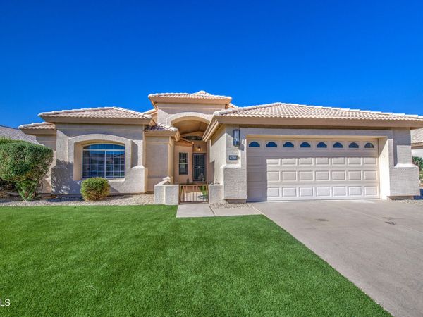 14672 W WHITTON Avenue, Goodyear, AZ 85395