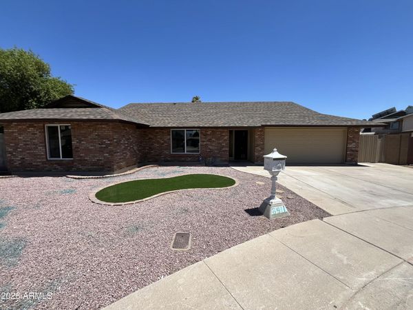 6911 W Vermont Avenue, Glendale, AZ 85303