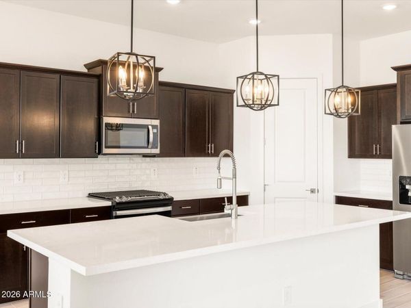17740 W ILLINI Street, Goodyear, AZ 85338