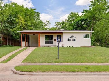9795 Twin Creek Circle, Dallas, TX 75228