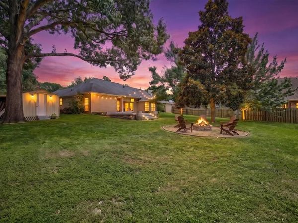 18400 Woodhollow Drive, Flint, TX 75762