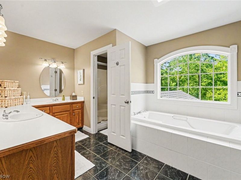 861 E Beech Street, Jefferson, OH 44047 Photo 14