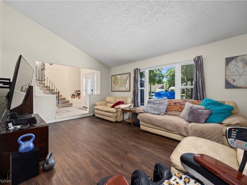 820 Lincoln Street, Amherst, OH 44001 Photo 6
