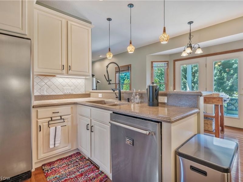 2931 Blue Ash Avenue NW, Canton, OH 44708 Photo 4