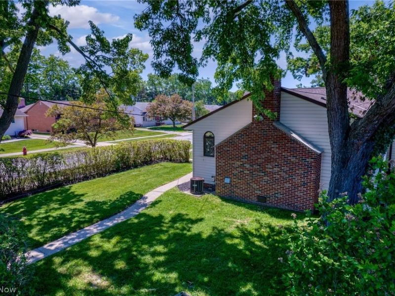 1759 Chelmsford Road, Mayfield Heights, OH 44124 Photo 30