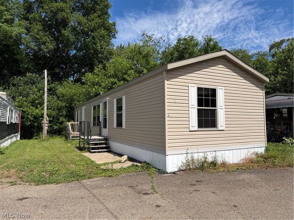 2606 Lincoln Way W, Unit 31, Massillon, OH 44647