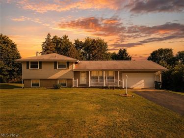 5216 Oakvale Street SW, Canton, OH 44706