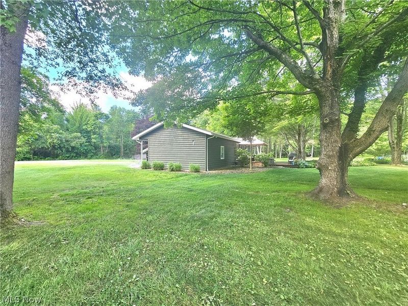 3599 Hoagland Blackstub Road, Cortland, OH 44410 Photo 11