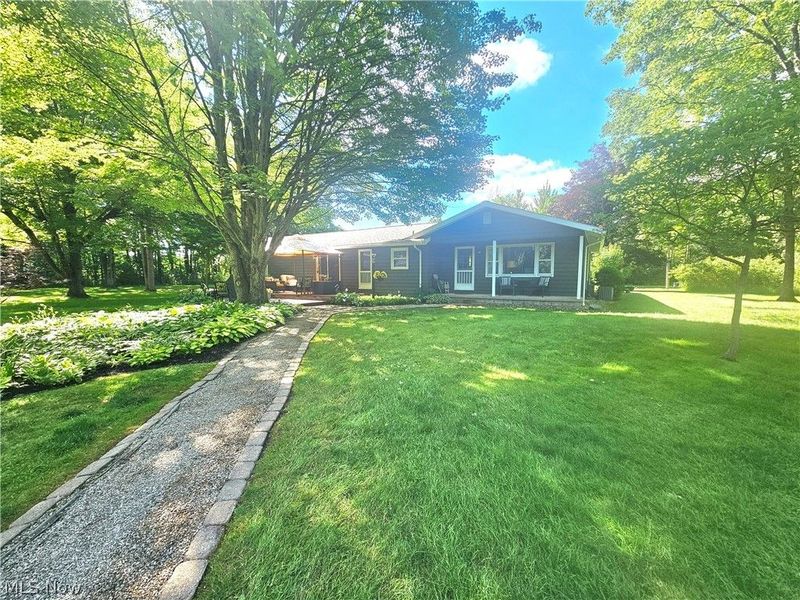 3599 Hoagland Blackstub Road, Cortland, OH 44410 Photo 13
