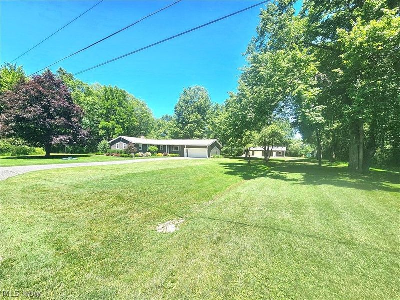 3599 Hoagland Blackstub Road, Cortland, OH 44410 Photo 5