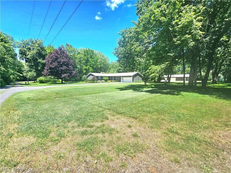3599 Hoagland Blackstub Road, Cortland, OH 44410 Photo 9