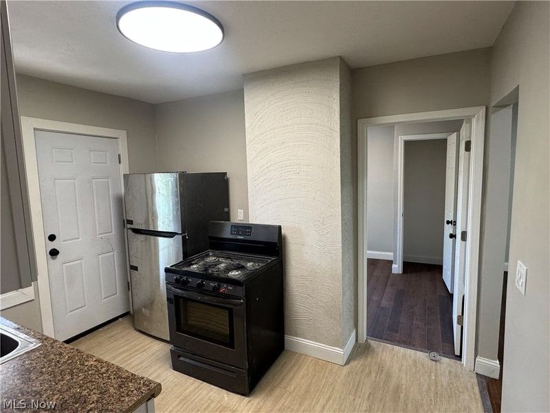 13704 Deise Avenue, Cleveland, OH 44110 Photo 10