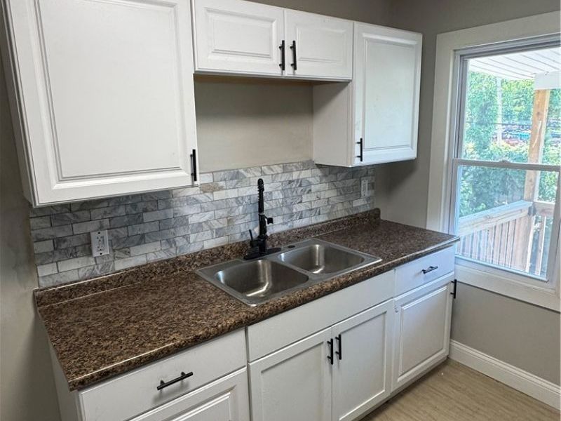 13704 Deise Avenue, Cleveland, OH 44110 Photo 8