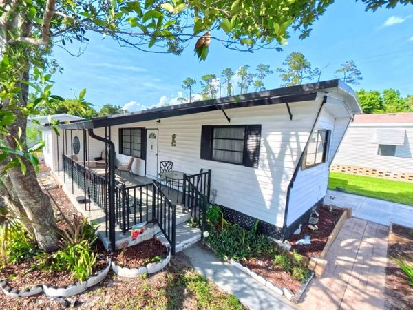1272 Independence Dr, Daytona Beach, FL 32119