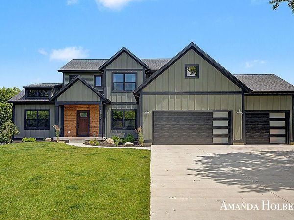 11364 Stout Avenue NE, Rockford, MI 49341