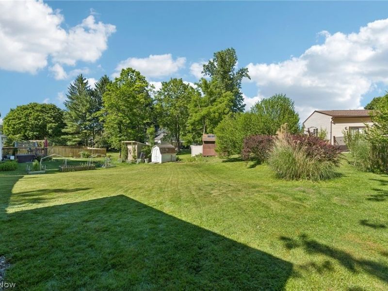 432 Mackinaw Avenue, Bath, OH 44333 Photo 33
