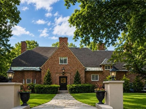 131 South Street, Auburn, NY 13021