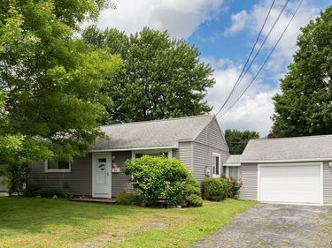 113 Kearney Avenue, Liverpool, NY 13088