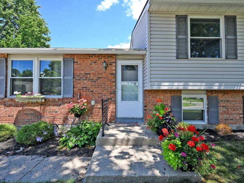 768 Tradewind Drive, Mason, OH 45040 Photo 3