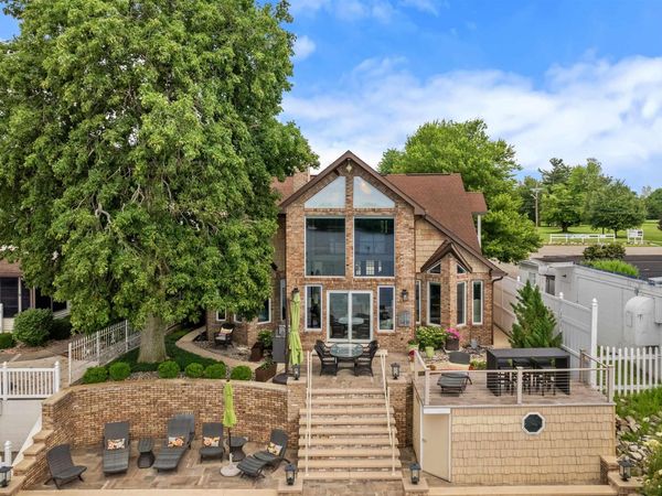 2424 Country Club Drive, Rochester, IN 46975