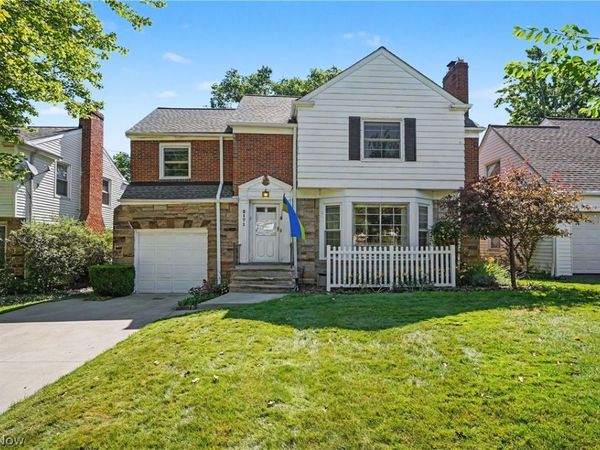 2171 S Belvoir Boulevard , University Heights, OH 44118
