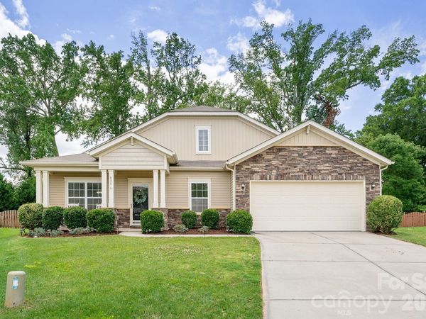 805 Scenic Way , Matthews, NC 28104