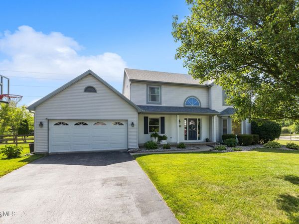 5923 Brown Lane, Sylvania, OH 43560