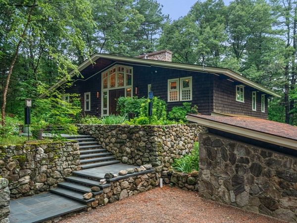 12 Forest Hill Road, Wayland, MA 01778