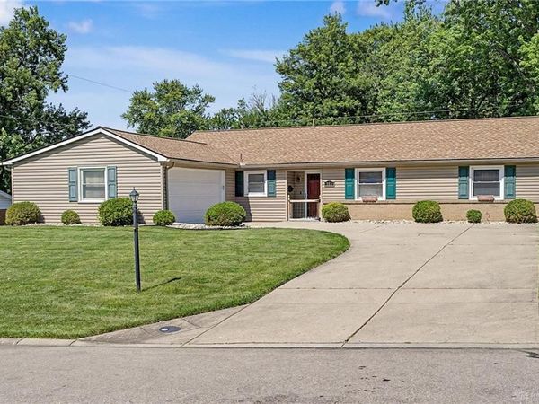 185 Broadripple Road, Centerville, OH 45458