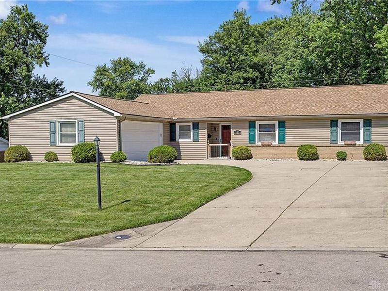 185 Broadripple Road, Centerville, OH 45458 Photo 1
