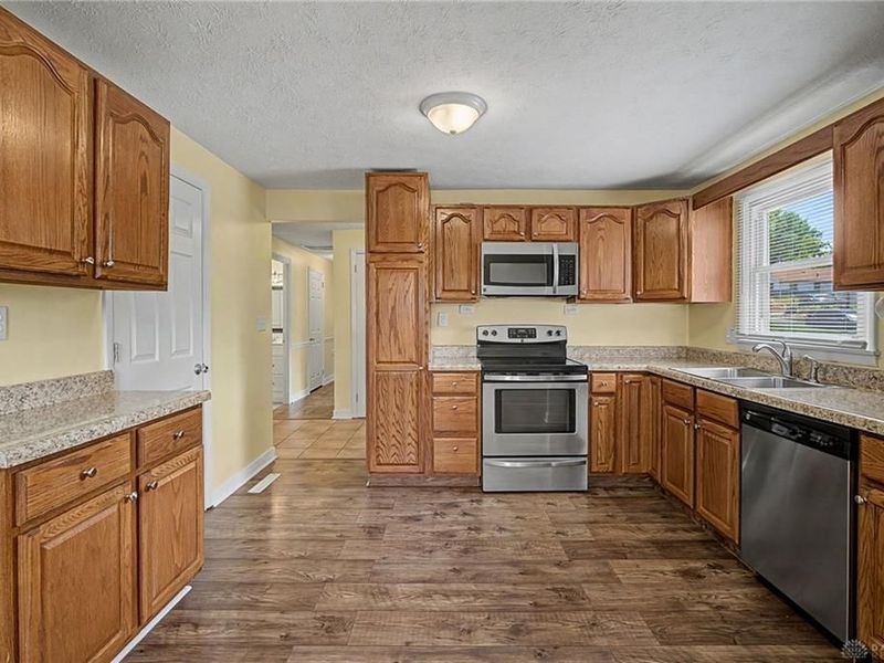 185 Broadripple Road, Centerville, OH 45458 Photo 13