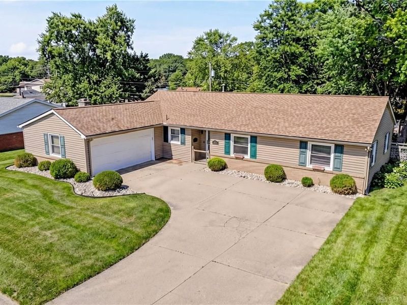 185 Broadripple Road, Centerville, OH 45458 Photo 2